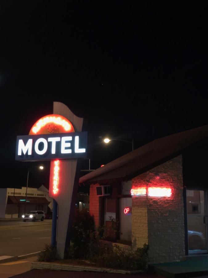 Richmond Motel Bagian luar foto