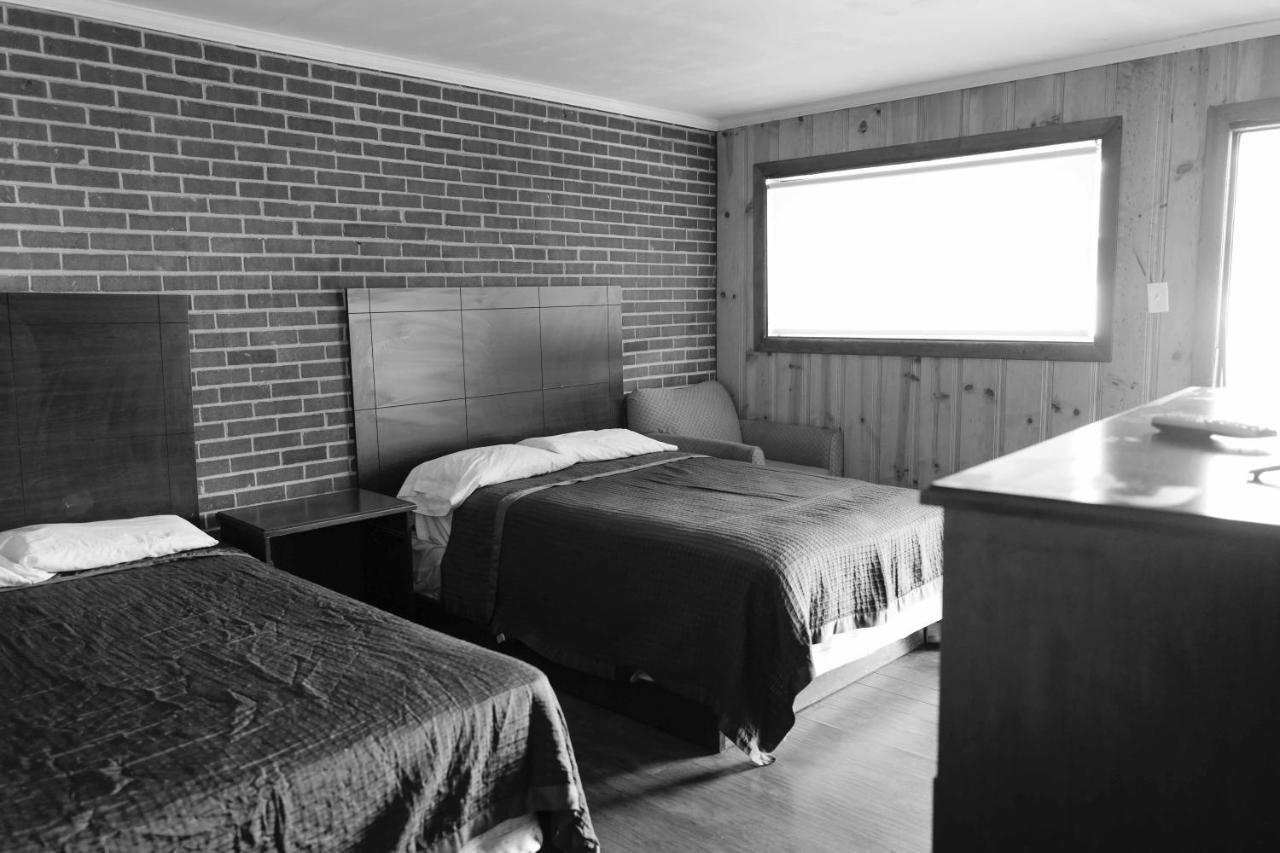 Richmond Motel Bagian luar foto